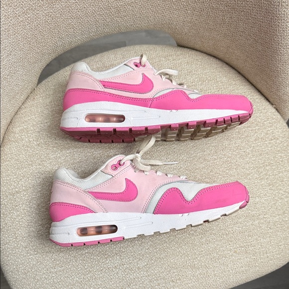 Nike Other - Nike Kids Sneakers in Pink and White